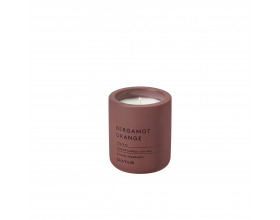 BLOMUS Ароматна свещ FRAGA размер S - цвят Cedar Wood - аромат Bergamot Orange
